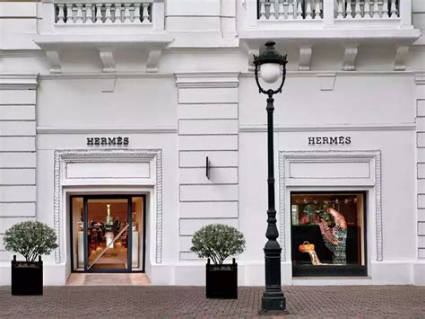 hermes store in hanoi